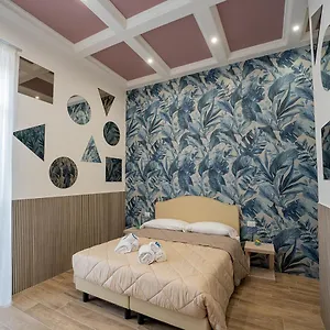 Pc Boutique H Centro, By Clapa Group נאפולי